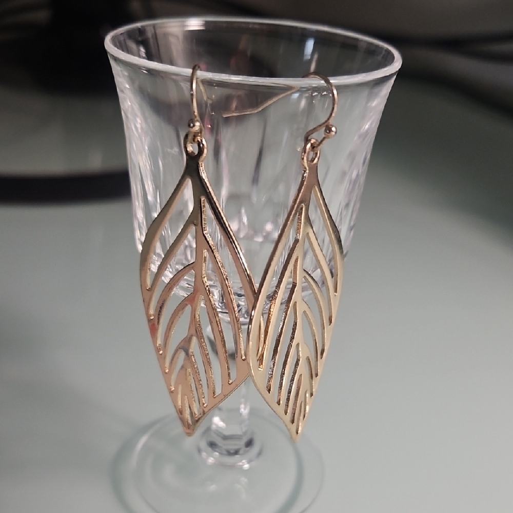 Elegant Gold Leaf Earrings